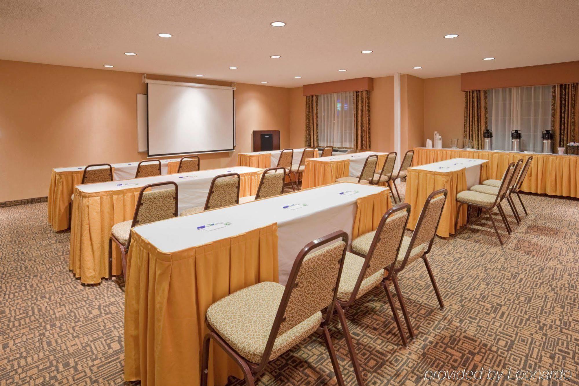 Holiday Inn Express Hotel & Suites Livermore By Ihg Konforlar fotoğraf